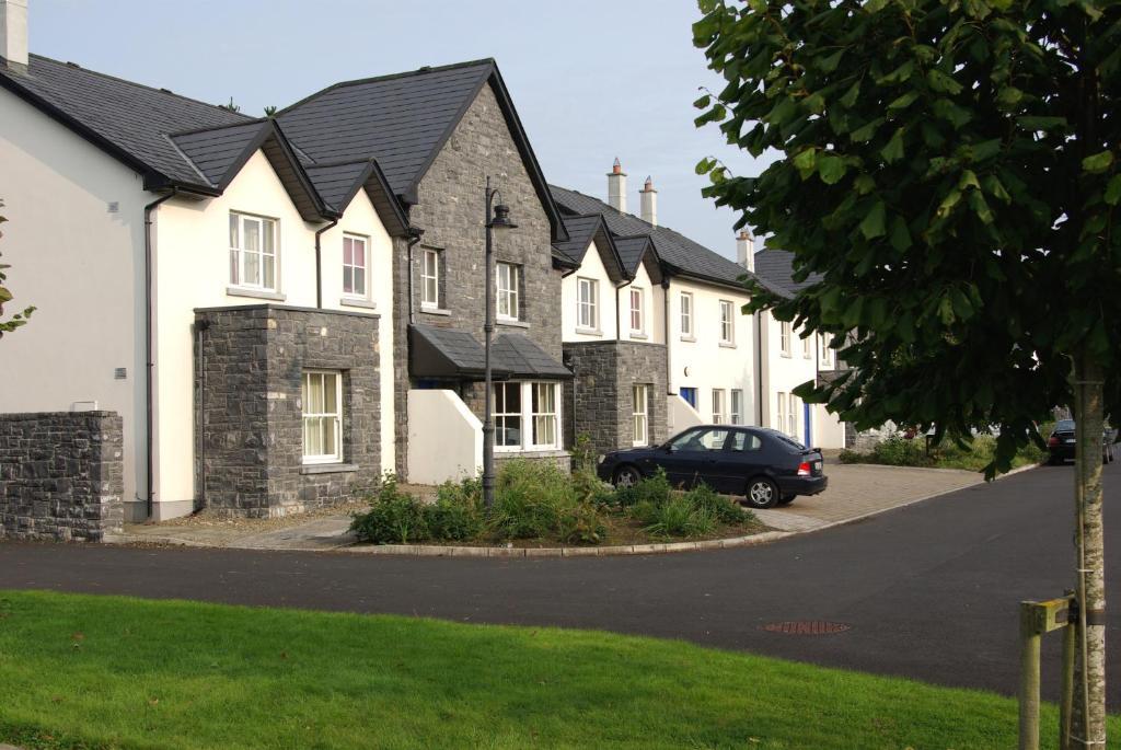 Bunratty Holiday Homes Exterior photo